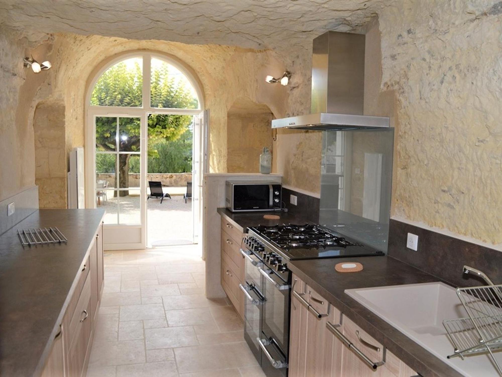 Maison Troglodyte Elegante Avec Spa, Salle De Jeux Et Jardin Clos A Vouvray - Fr-1-381-87 ภายนอก รูปภาพ